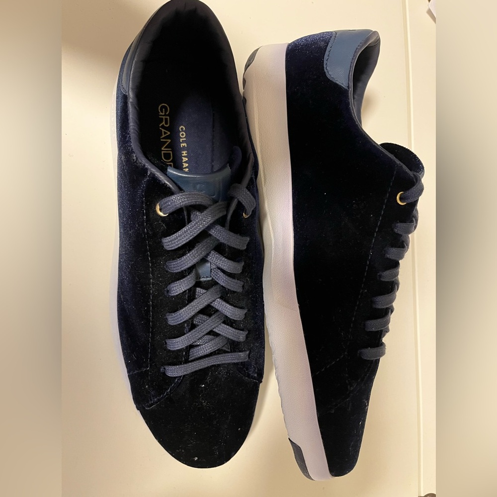 NWOT Cole Haan navy velvet sneakers, size 11